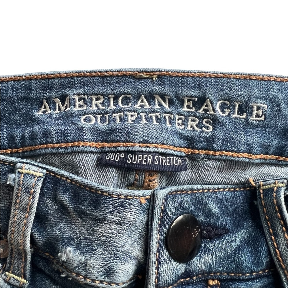 AEO Live Your Life Denim X Shortie Distressed Mid Rise (7”) Blue Jean Size 2. - Picture 5 of 13